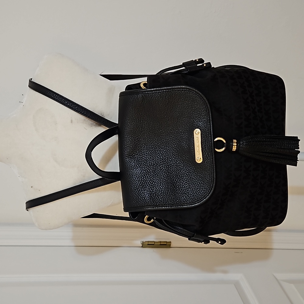 Michael Kors Bedford Signature Jacquard/Leather Drawstring Backpack 🎒